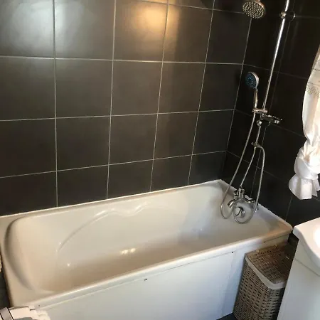 Studio Duplex Avec Jardin Terrasse La Genette Le Mail